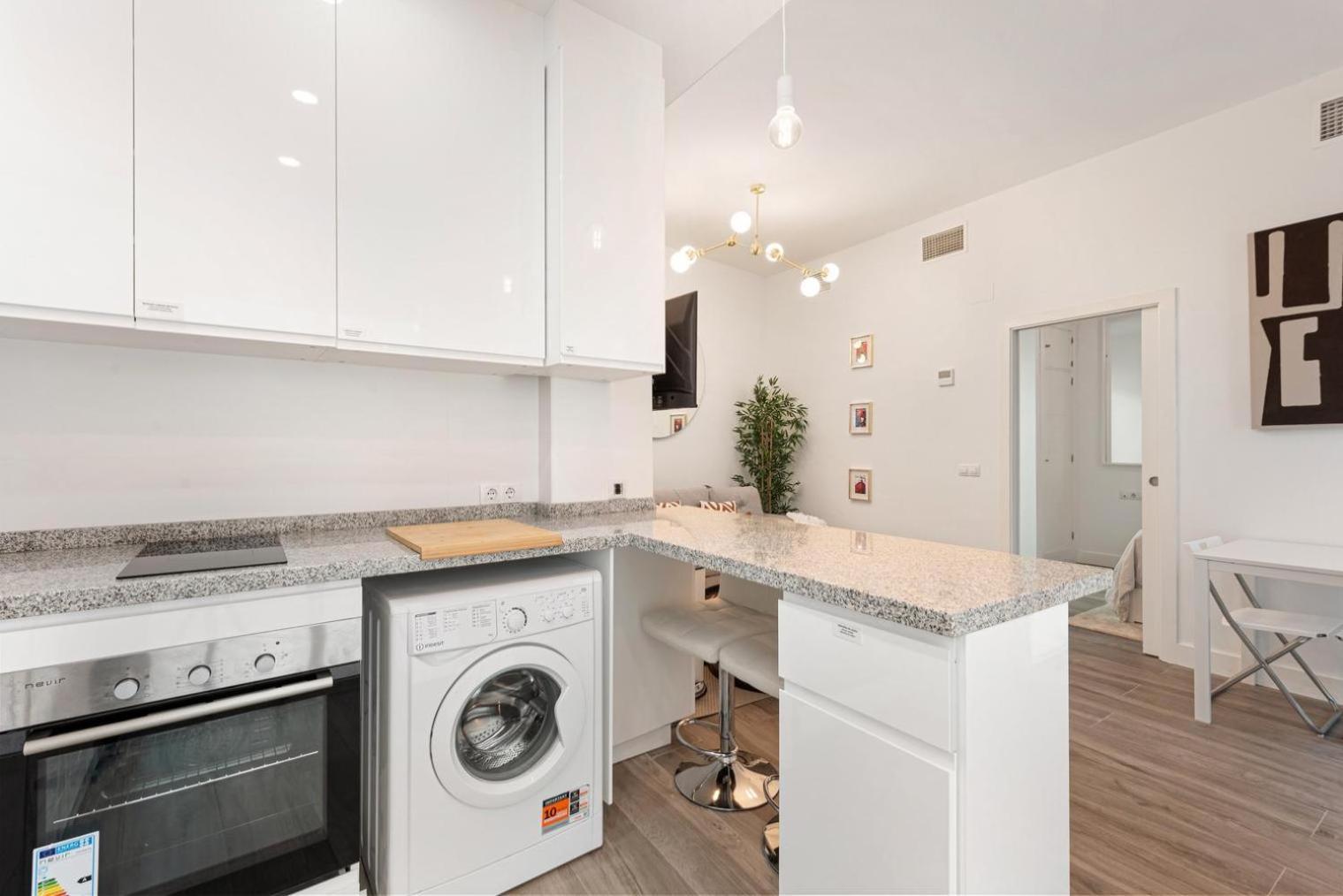 Apartament Menaleka's House 7 *